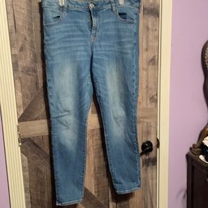 Gently used American Eagle ne(x)t level stretch skinny jeans.